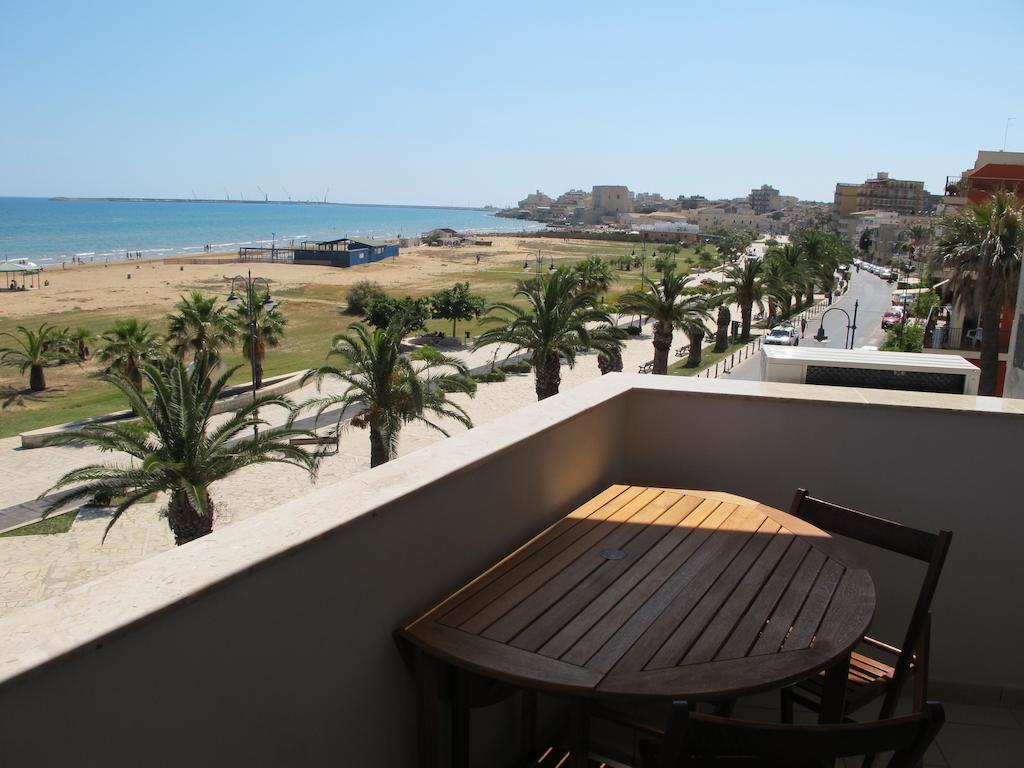 Miramare Hotel Pozzallo Kültér fotó
