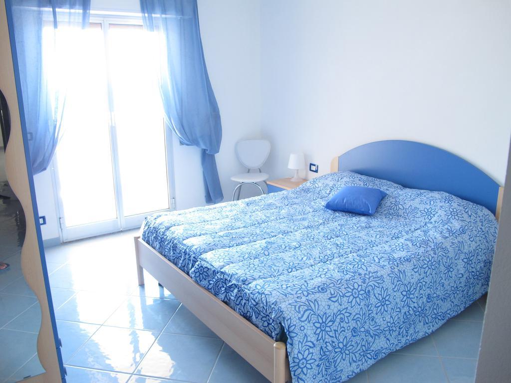 Miramare Hotel Pozzallo Kültér fotó