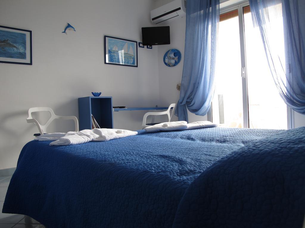 Miramare Hotel Pozzallo Kültér fotó